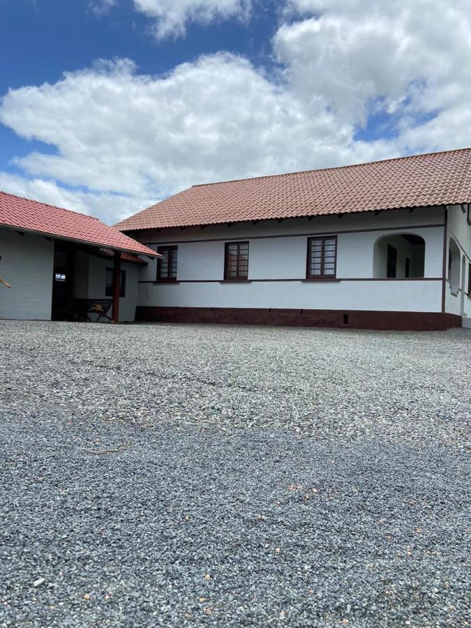 Casa Colonial Em Rio Dos Cedros Villa Екстериор снимка